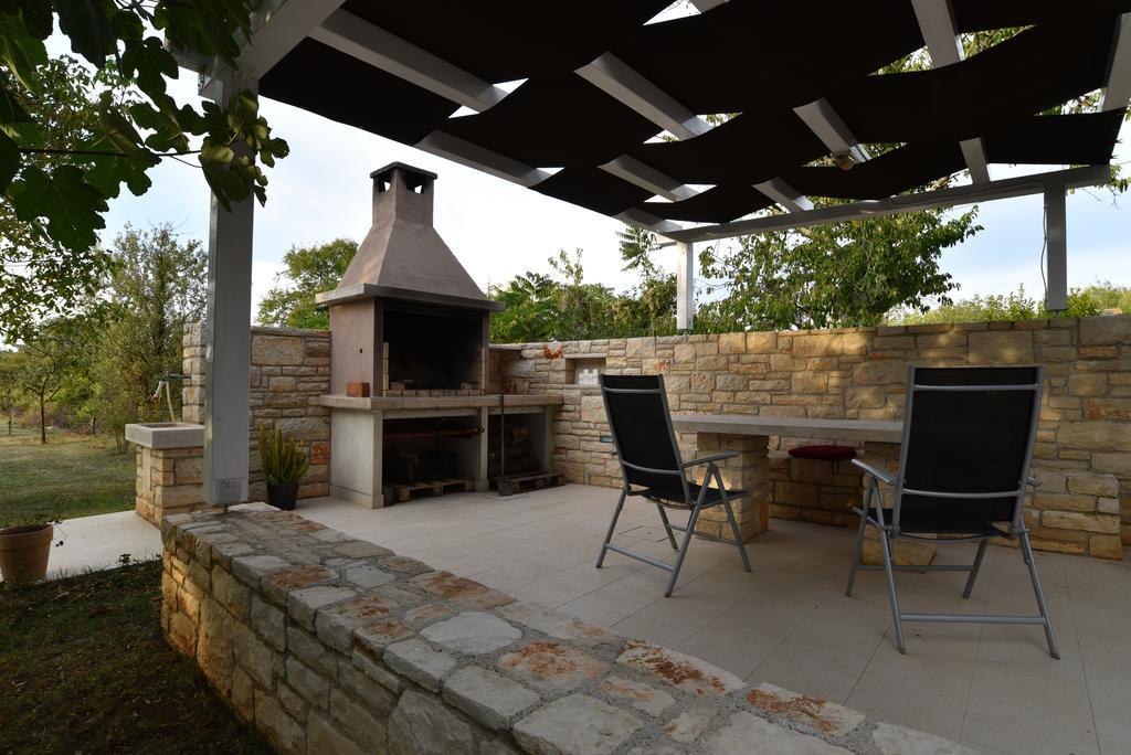 Holiday Home Brhanici Svetvinčenat Buitenkant foto